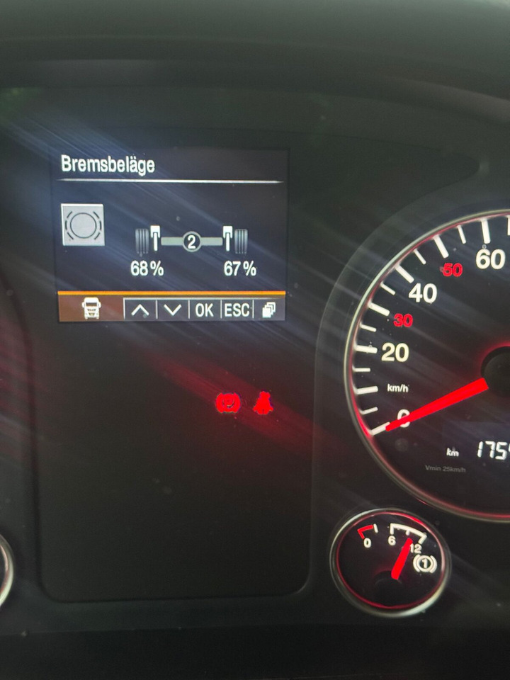 MAN TGS 35.510 8x4 BL TGS 35.510 8x4 BL, Bordmatik - Dumper: foto 2 MAN TGS 35.510 8x4 BL TGS 35.510 8x4 BL, Bordmatik - Dumper: foto 2