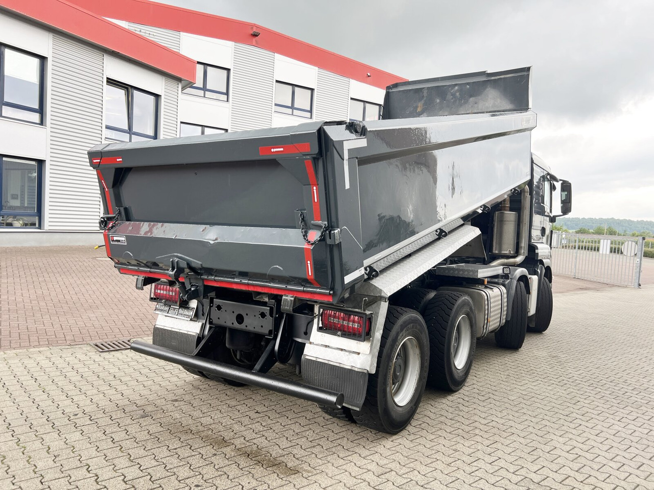 Dumper MAN TGS 35.510 8x4 BL TGS 35.510 8x4 BL, Intarder, Stahlmulde ca. 13m³, hydr. Heckklappenöffnung: foto 11