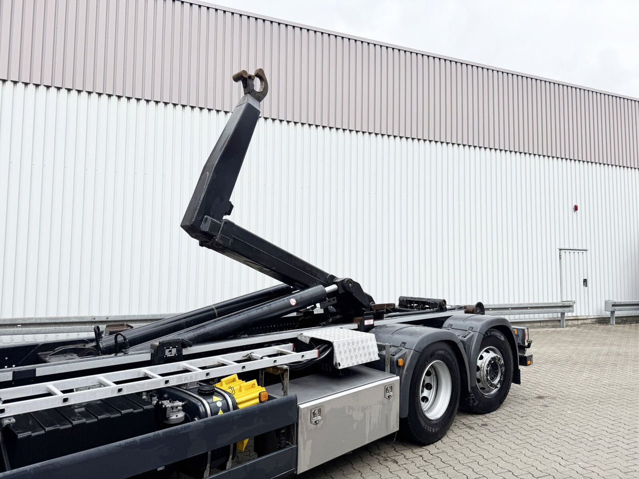 Caminhão polibenne MAN TGX 26.470 6X2-4 BL TGX 26.470 6X2-4 BL, Lenk-/Liftachse, XLX-Fahrerhaus, VDL Abrollanlage 7m: foto 14