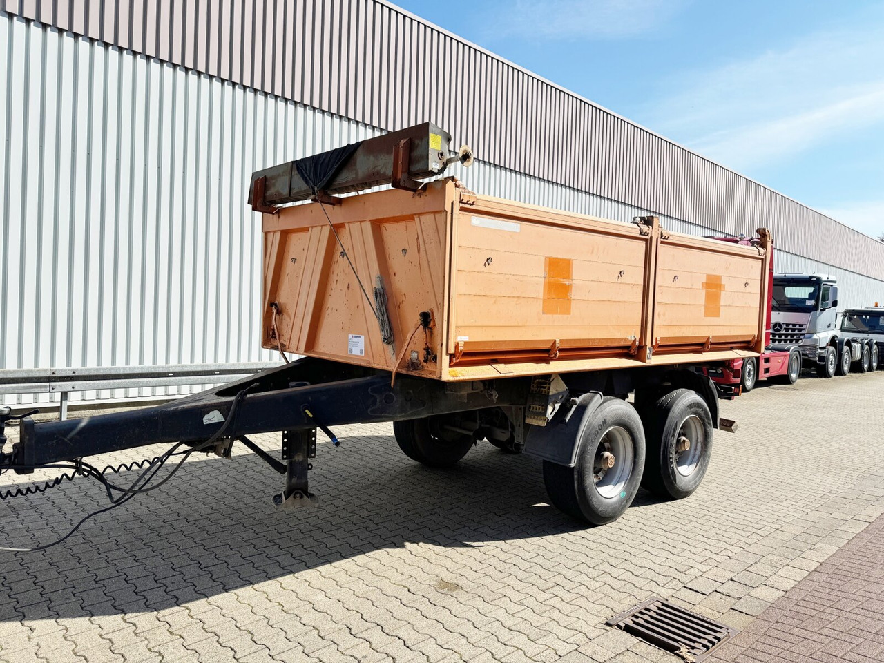 Meiller Meiller MZDA 18/2 Meiller MZDA 18/2, geteilte Alu-Bordwände, ca. 11m³ - Reboque basculante: foto 1 Meiller Meiller MZDA 18/2 Meiller MZDA 18/2, geteilte Alu-Bordwände, ca. 11m³ - Reboque basculante: foto 1