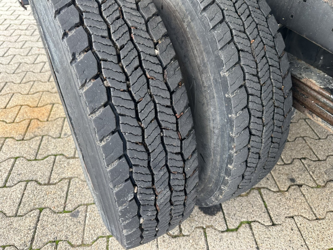 Mercedes-Benz 914 K 4x2 914 K 4x2 - Caminhão basculante: foto 4 Mercedes-Benz 914 K 4x2 914 K 4x2 - Caminhão basculante: foto 4