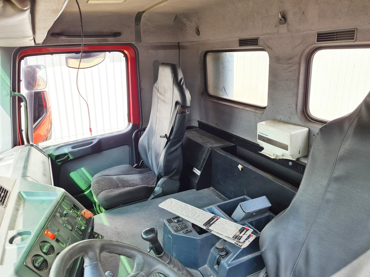 Mercedes-Benz Actros 1835 K 4x2 Actros 1835 K 4x2 - Caminhão chassi: foto 4 Mercedes-Benz Actros 1835 K 4x2 Actros 1835 K 4x2 - Caminhão chassi: foto 4