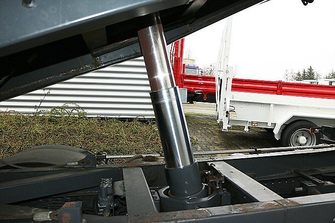 Mercedes-Benz Actros 1841L 4x2 1841L 4x2 Lück Getreidekipper, Retarder, MP3, 2x VORH.! - Caminhão basculante: foto 5 Mercedes-Benz Actros 1841L 4x2 1841L 4x2 Lück Getreidekipper, Retarder, MP3, 2x VORH.! - Caminhão basculante: foto 5