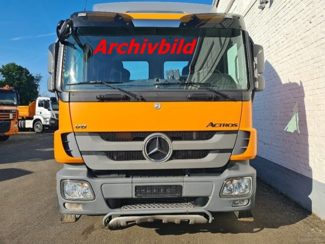 Mercedes-Benz Actros 2551 L 6x2 Actros 2551L/6x2, Lenk-Liftachse V 8 Motor - Caminhão chassi: foto 2 Mercedes-Benz Actros 2551 L 6x2 Actros 2551L/6x2, Lenk-Liftachse V 8 Motor - Caminhão chassi: foto 2