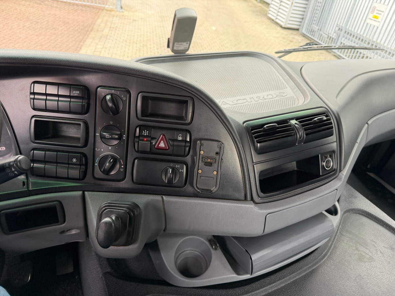 Mercedes-Benz Actros 2641 6x4 Actros 2641 6x4 - Caminhão polibenne: foto 3 Mercedes-Benz Actros 2641 6x4 Actros 2641 6x4 - Caminhão polibenne: foto 3