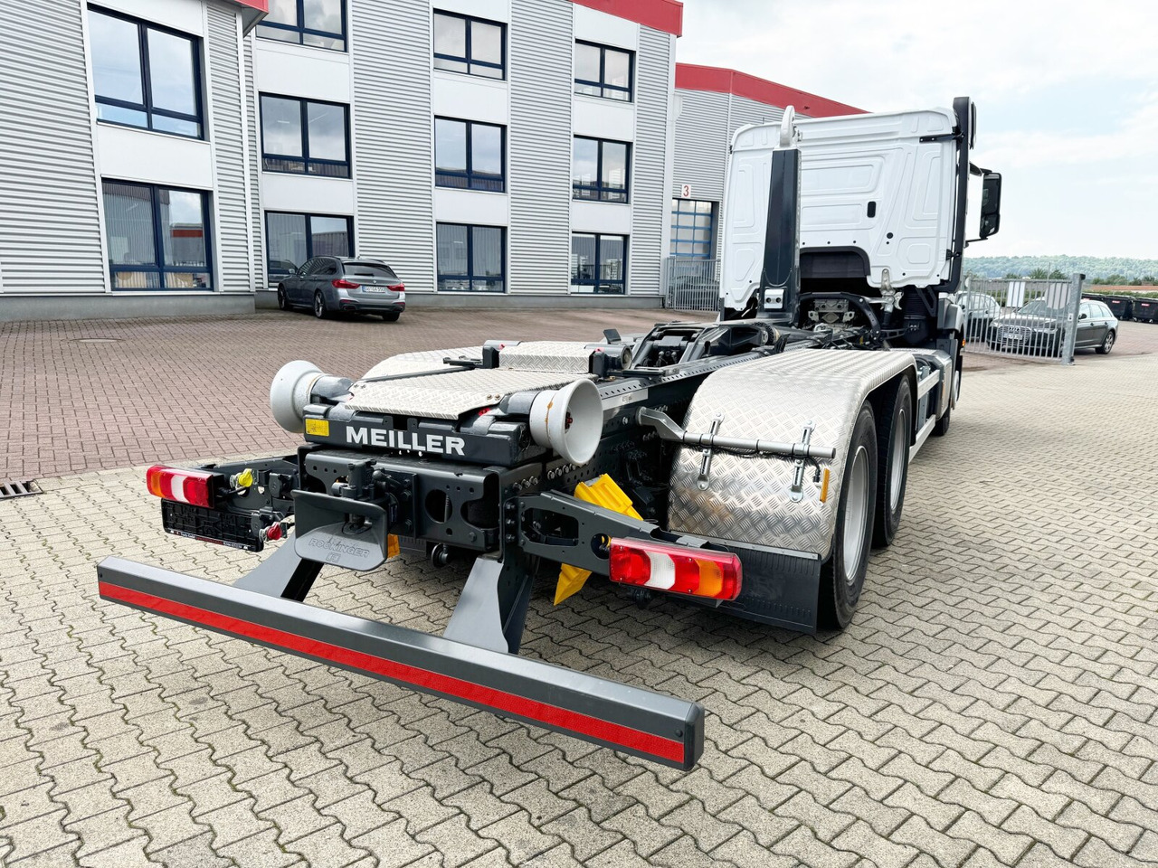 Caminhão polibenne nuevo Mercedes-Benz Actros 2645 L 6x4 Actros 2645 L 6x4, MultimediaCockpit, Motorabtrieb, Funk: foto 9 Caminhão polibenne nuevo Mercedes-Benz Actros 2645 L 6x4 Actros 2645 L 6x4, MultimediaCockpit, Motorabtrieb, Funk: foto 9