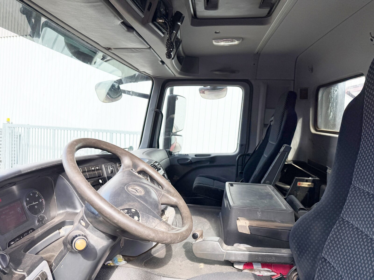 Mercedes-Benz Actros 2646 K 6x4 Actros 2646 K 6x4, Retarder, Bordmatik - Caminhão basculante: foto 4 Mercedes-Benz Actros 2646 K 6x4 Actros 2646 K 6x4, Retarder, Bordmatik - Caminhão basculante: foto 4