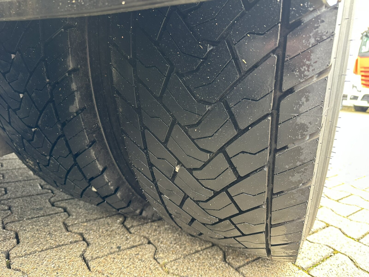 Mercedes-Benz Antos 2540 L 6x2 Antos 2540 L 6x2, Vorlauflenk-/Liftachse, Teleabsetzer - Caminhão multibenne: foto 3 Mercedes-Benz Antos 2540 L 6x2 Antos 2540 L 6x2, Vorlauflenk-/Liftachse, Teleabsetzer - Caminhão multibenne: foto 3