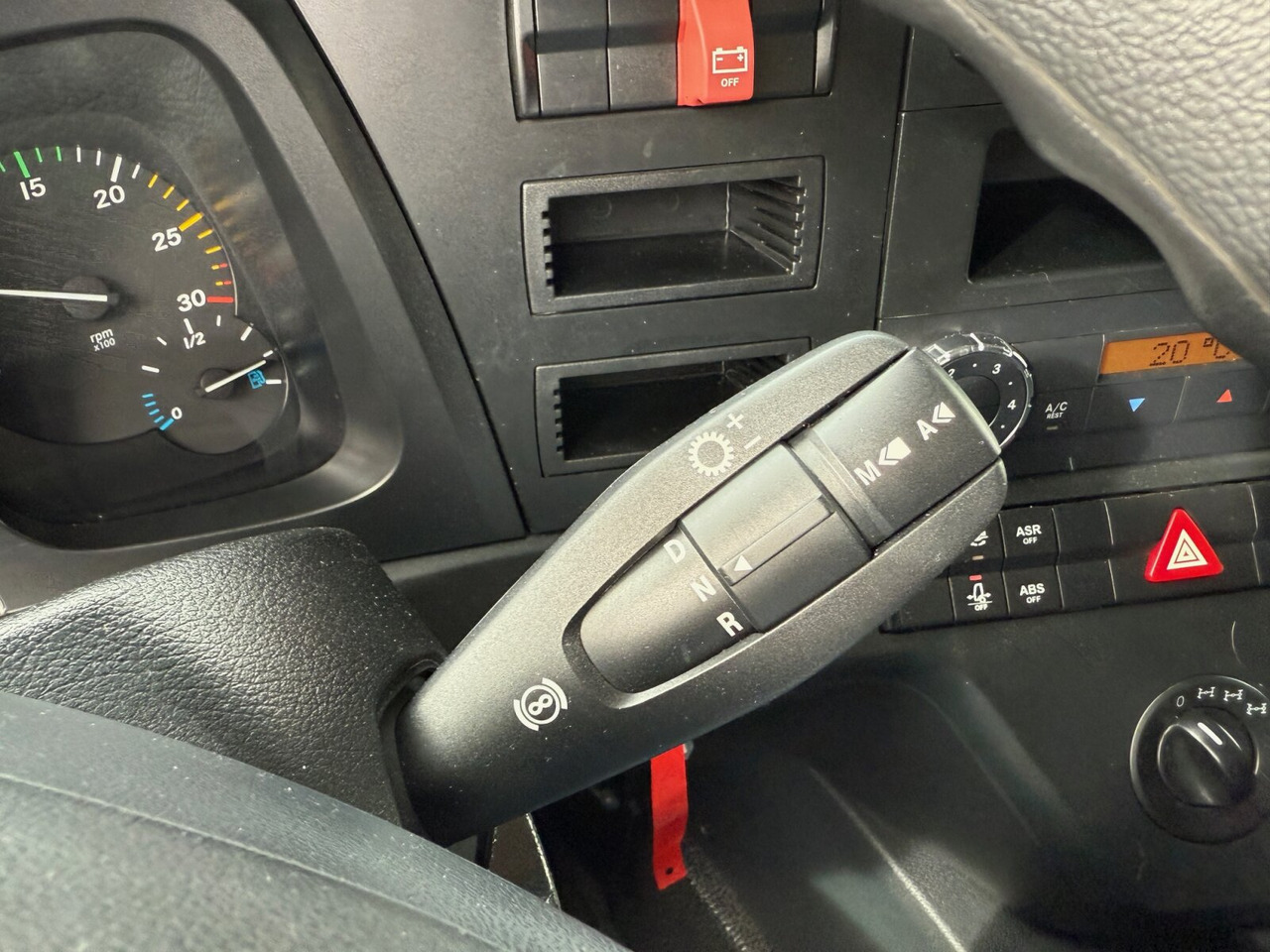 Mercedes-Benz Arocs 1827 A 4x4 Arocs 1827 A 4x4, Ex-! - Camião de caixa aberta/ Plataforma: foto 5 Mercedes-Benz Arocs 1827 A 4x4 Arocs 1827 A 4x4, Ex-! - Camião de caixa aberta/ Plataforma: foto 5