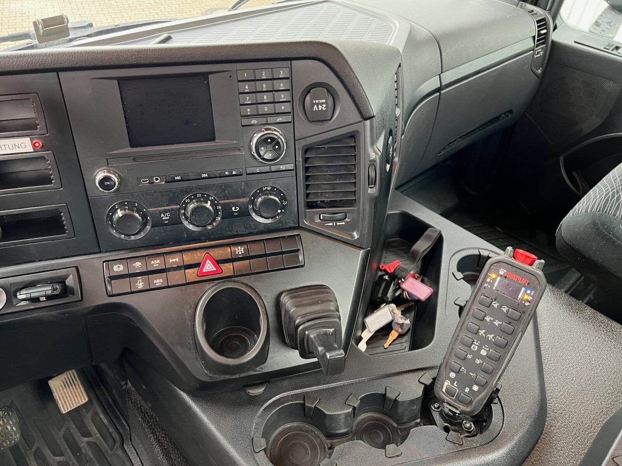 Mercedes-Benz Arocs 1830 K 4x2 Arocs 1830 K 4x2, Funk - Caminhão multibenne: foto 5 Mercedes-Benz Arocs 1830 K 4x2 Arocs 1830 K 4x2, Funk - Caminhão multibenne: foto 5