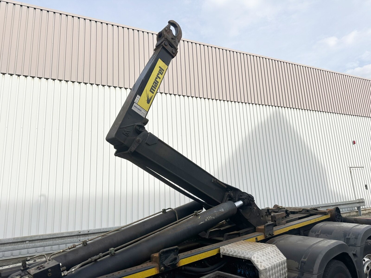 Mercedes-Benz Arocs 2552 L 6x2 Arocs 2552 L 6x2, Lenk-/Liftachse - Caminhão polibenne: foto 3 Mercedes-Benz Arocs 2552 L 6x2 Arocs 2552 L 6x2, Lenk-/Liftachse - Caminhão polibenne: foto 3