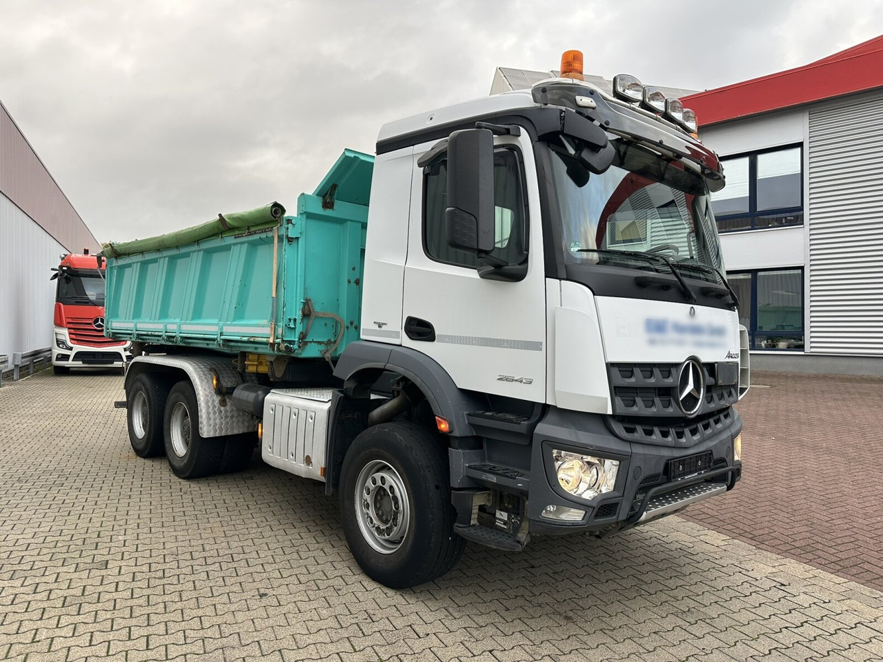 Mercedes-Benz Arocs 2643 K 6x4 Arocs 2643 K 6x4, Rollplane, Meiller - Caminhão basculante: foto 3 Mercedes-Benz Arocs 2643 K 6x4 Arocs 2643 K 6x4, Rollplane, Meiller - Caminhão basculante: foto 3