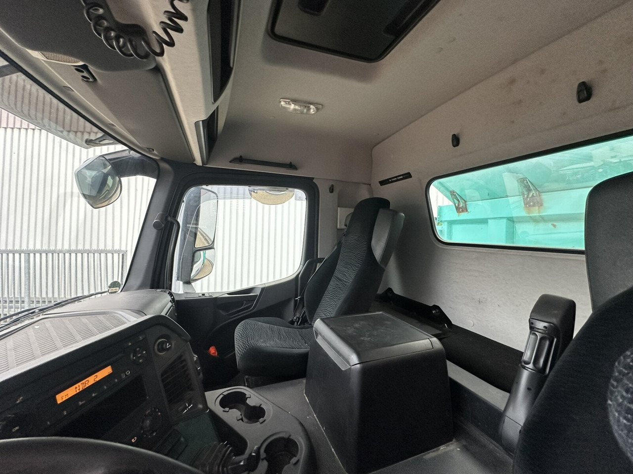 Mercedes-Benz Arocs 2643 K 6x4 Arocs 2643 K 6x4, Rollplane, Meiller - Caminhão basculante: foto 2 Mercedes-Benz Arocs 2643 K 6x4 Arocs 2643 K 6x4, Rollplane, Meiller - Caminhão basculante: foto 2