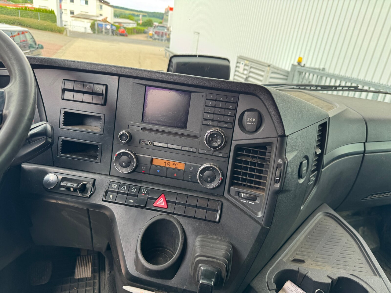 Mercedes-Benz Arocs 2651 L 6x4 Arocs 2651 L 6x4, Retarder, StreamSpace - Caminhão chassi: foto 2 Mercedes-Benz Arocs 2651 L 6x4 Arocs 2651 L 6x4, Retarder, StreamSpace - Caminhão chassi: foto 2