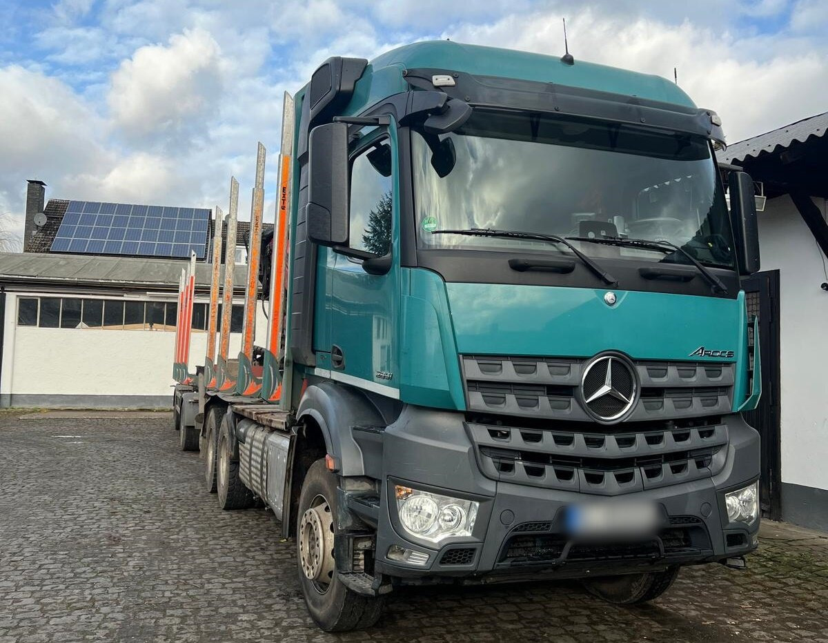 Mercedes-Benz Arocs 2651 L 6x4 Arocs 2651 L 6x4, Retarder, StreamSpace, Heckkran Epsilon M120L - Caminhão florestal, Caminhão grua: foto 2 Mercedes-Benz Arocs 2651 L 6x4 Arocs 2651 L 6x4, Retarder, StreamSpace, Heckkran Epsilon M120L - Caminhão florestal, Caminhão grua: foto 2