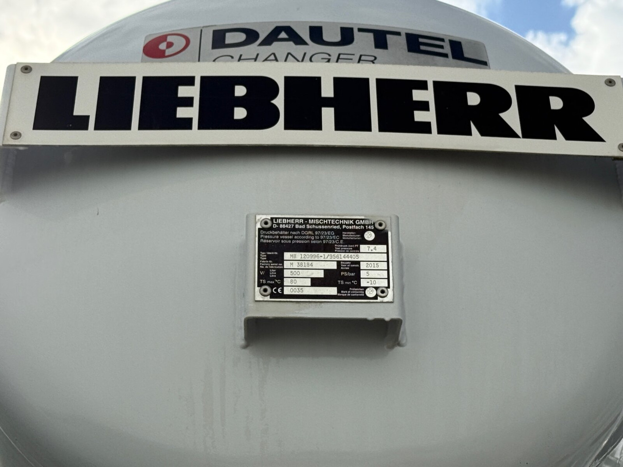 Mercedes-Benz Arocs 3240 8x4 Arocs 3240 8x4, Abroller VDL SK-25-5700 Schub-Knick, Wechselsystem - Caminhão polibenne: foto 5 Mercedes-Benz Arocs 3240 8x4 Arocs 3240 8x4, Abroller VDL SK-25-5700 Schub-Knick, Wechselsystem - Caminhão polibenne: foto 5