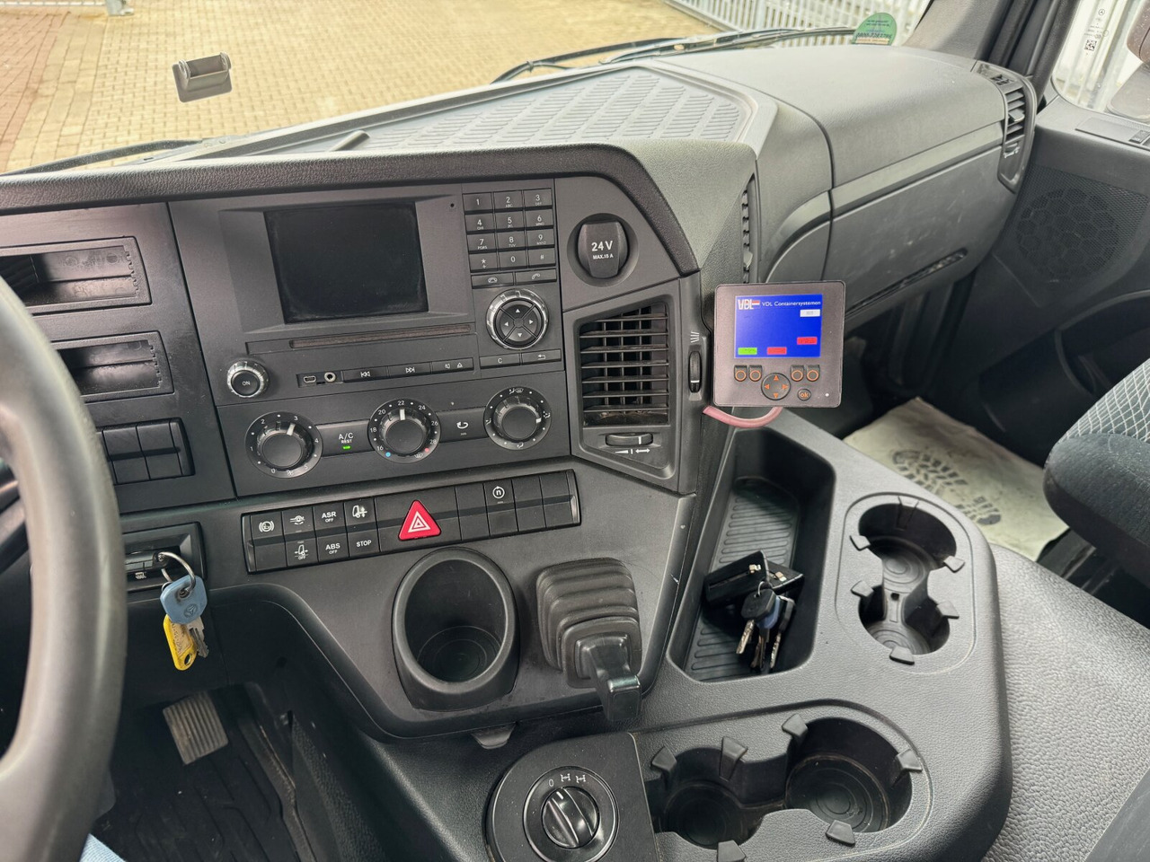 Mercedes-Benz Arocs 3243 LK 8x4/4 Arocs 3243 LK 8x4/4, Motorabtrieb - Caminhão polibenne: foto 5 Mercedes-Benz Arocs 3243 LK 8x4/4 Arocs 3243 LK 8x4/4, Motorabtrieb - Caminhão polibenne: foto 5