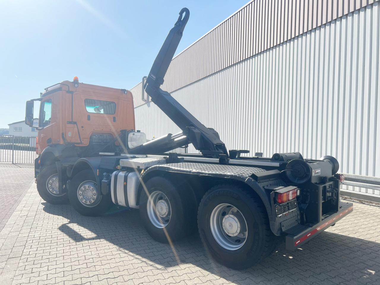 Caminhão polibenne Mercedes-Benz Arocs 3243 LK 8x4/4 Arocs 3243 LK 8x4/4, Motorabtrieb: foto 11 Caminhão polibenne Mercedes-Benz Arocs 3243 LK 8x4/4 Arocs 3243 LK 8x4/4, Motorabtrieb: foto 11