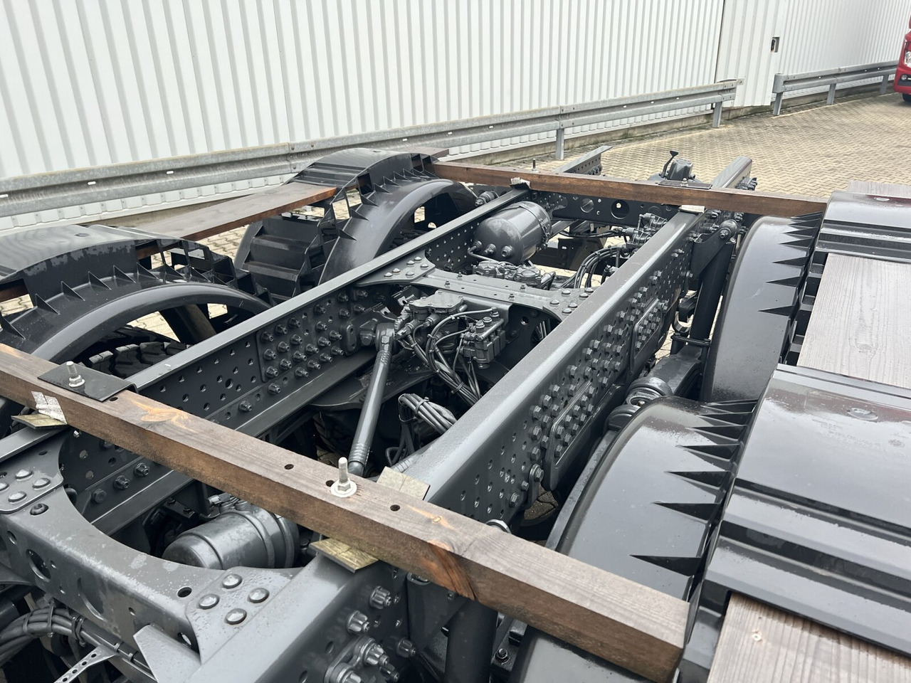 Mercedes-Benz Arocs 3340/46 A 6x6 Arocs 3340/46 A 6x6, Grounder - Caminhão basculante: foto 4 Mercedes-Benz Arocs 3340/46 A 6x6 Arocs 3340/46 A 6x6, Grounder - Caminhão basculante: foto 4