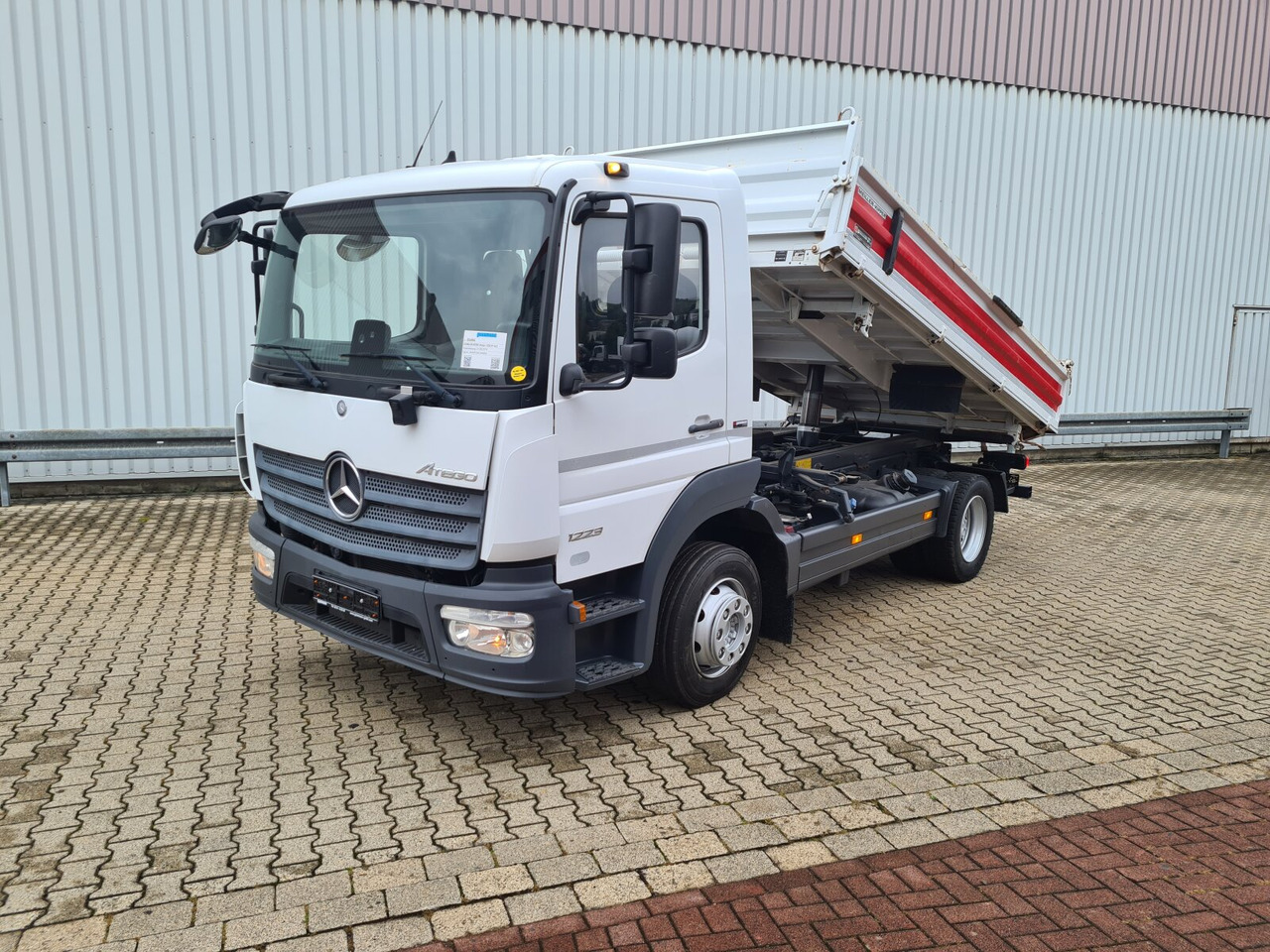 Mercedes-Benz Atego 1223 K 4x2 Atego 1223 K 4x2, 2x AHK - Caminhão basculante: foto 1 Mercedes-Benz Atego 1223 K 4x2 Atego 1223 K 4x2, 2x AHK - Caminhão basculante: foto 1