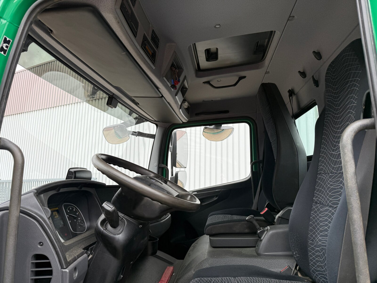Mercedes-Benz Atego 1530 AK 4x4 Atego 1530 AK 4x4 - Caminhão basculante: foto 2 Mercedes-Benz Atego 1530 AK 4x4 Atego 1530 AK 4x4 - Caminhão basculante: foto 2