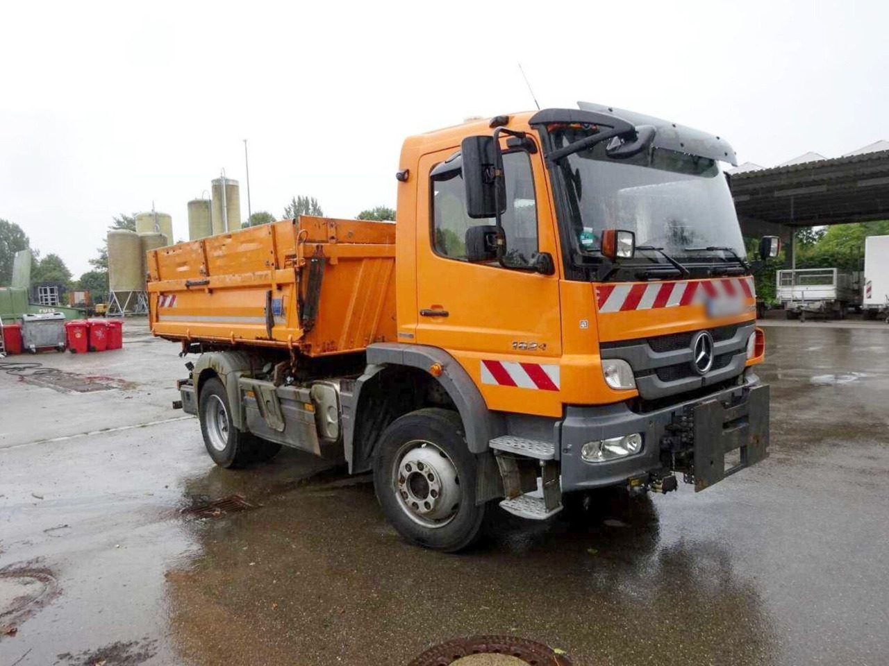 Mercedes-Benz Atego 1624 AK 4x4 Atego 1624 AK 4x4, AT-Motor, Winterdienstausstattung - Caminhão basculante, Caminhão grua: foto 2 Mercedes-Benz Atego 1624 AK 4x4 Atego 1624 AK 4x4, AT-Motor, Winterdienstausstattung - Caminhão basculante, Caminhão grua: foto 2