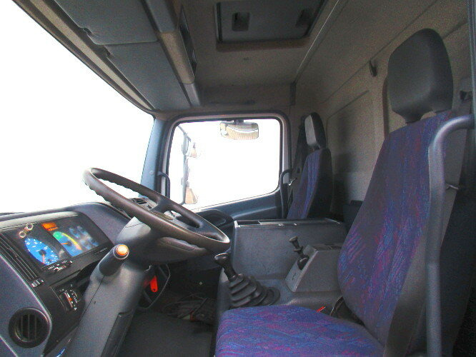 Mercedes-Benz Atego 815 4x2 - Caminhão furgão: foto 2 Mercedes-Benz Atego 815 4x2 - Caminhão furgão: foto 2