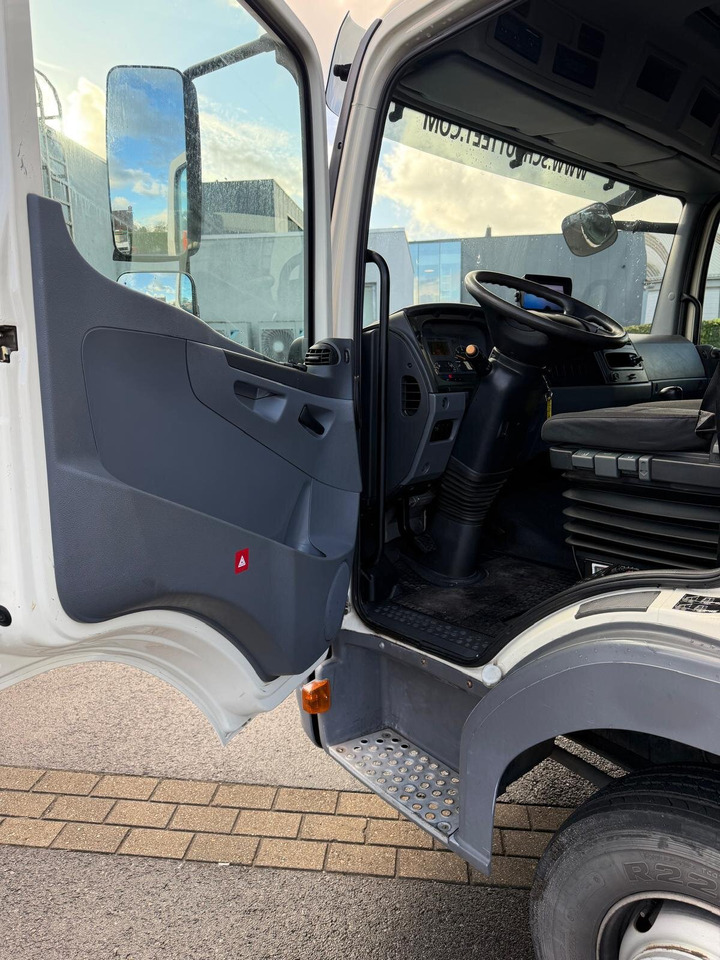 Mercedes-Benz Atego Atego 816 4 x 2 - Camião de caixa aberta/ Plataforma: foto 2 Mercedes-Benz Atego Atego 816 4 x 2 - Camião de caixa aberta/ Plataforma: foto 2