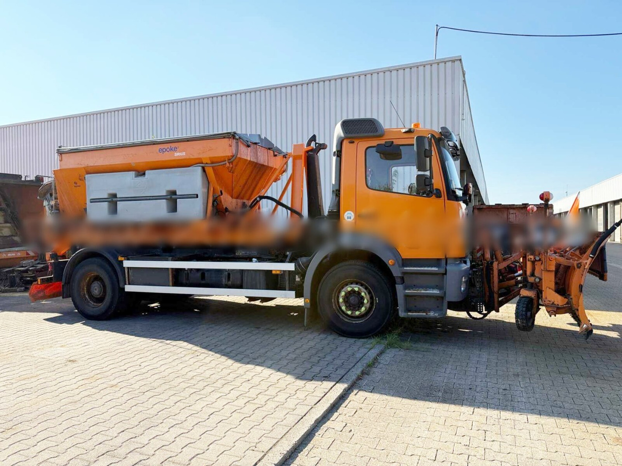Mercedes-Benz Axor 1824 L 4x2 Axor 1824 L 4x2, Motorabtrieb, Winterdienstausstattung - Caminhão polibenne: foto 2 Mercedes-Benz Axor 1824 L 4x2 Axor 1824 L 4x2, Motorabtrieb, Winterdienstausstattung - Caminhão polibenne: foto 2