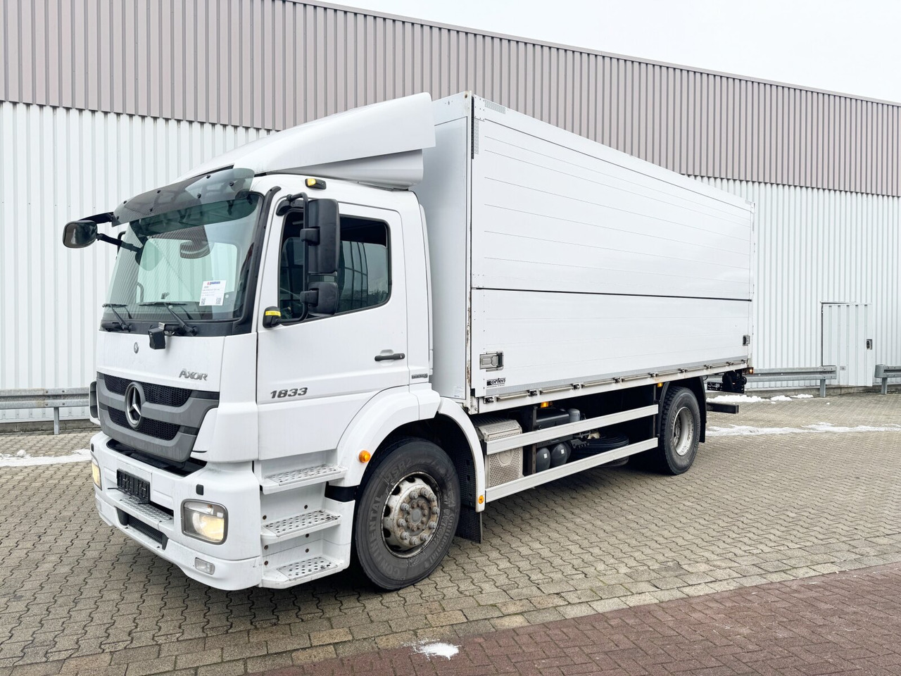 Caminhão furgão Mercedes-Benz Axor 1833 L 4x2 Axor 1833 L 4x2, Getränkekoffer: foto 6