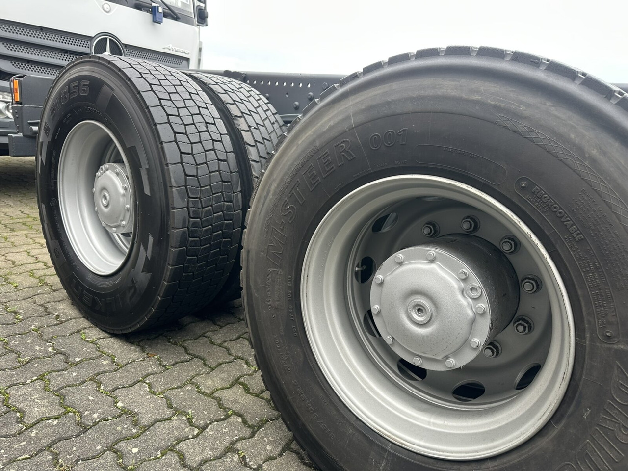 Mercedes-Benz Axor 2629 K 6x4 Axor 2629 K 6x4, PTO, Steel, Manual, 6-Zylinder - Caminhão chassi: foto 2 Mercedes-Benz Axor 2629 K 6x4 Axor 2629 K 6x4, PTO, Steel, Manual, 6-Zylinder - Caminhão chassi: foto 2