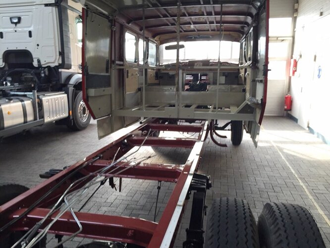 Caminhão transporte de veículos Mercedes-Benz - LP710/32 LF16V LP710/32, Autotransporter: foto 10 Caminhão transporte de veículos Mercedes-Benz - LP710/32 LF16V LP710/32, Autotransporter: foto 10