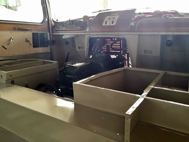 Caminhão transporte de veículos Mercedes-Benz - LP710/32 LF16V LP710/32, Autotransporter: foto 12 Caminhão transporte de veículos Mercedes-Benz - LP710/32 LF16V LP710/32, Autotransporter: foto 12