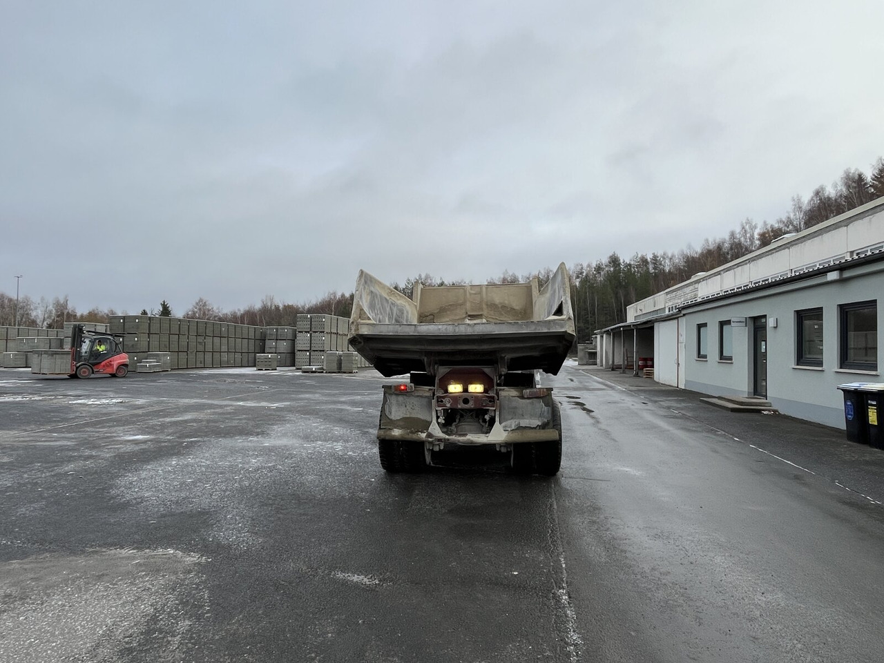 Mercedes-Benz NG 2628 K 6x4 NG 2628 K 6x4, V8, MEILLER Stahlmulde ca. 10³ - Dumper: foto 5 Mercedes-Benz NG 2628 K 6x4 NG 2628 K 6x4, V8, MEILLER Stahlmulde ca. 10³ - Dumper: foto 5