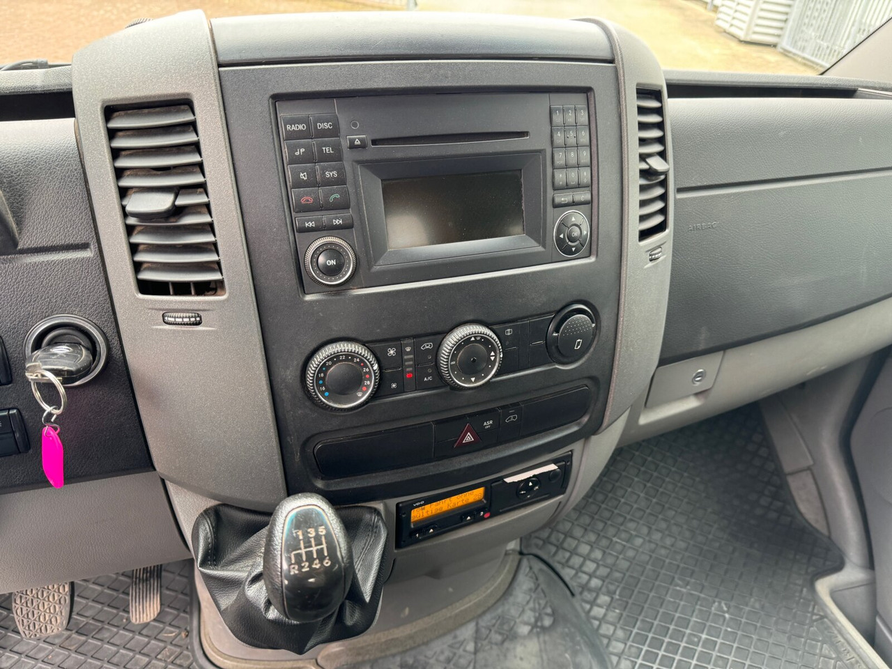 Mercedes-Benz Sprinter 313 CDI 4x2 Doka Sprinter 313 CDI 4x2 Doka, EEV - Caminhão chassi: foto 3 Mercedes-Benz Sprinter 313 CDI 4x2 Doka Sprinter 313 CDI 4x2 Doka, EEV - Caminhão chassi: foto 3