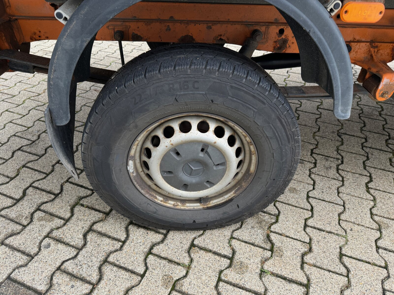 Fotografia de interior 2: Furgão caixa aberta, Carrinha cabine dupla Mercedes-Benz Sprinter 313 CDI 4x4 Doka Sprinter 313 CDI 4x4 Doka, Kipper, AT-Motor!