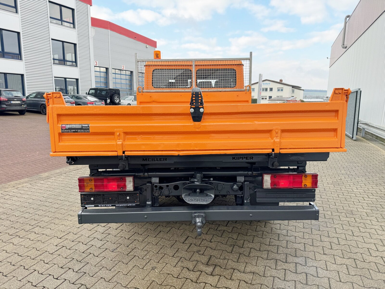 Locação de Mercedes-Benz Vario 816 D 4x2 Doka Vario 816 D 4x2 Doka, 2x AHK, Meiller Kipper, Ex-Stadtverwaltung Mercedes-Benz Vario 816 D 4x2 Doka Vario 816 D 4x2 Doka, 2x AHK, Meiller Kipper, Ex-Stadtverwaltung: foto 9