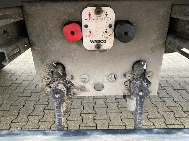 Orten PRASQ 18 Getränkeanhänger PRASQ 18 Getränkeanhänger, Stapleraufnahme, 12x VORHANDEN! - Reboque furgão: foto 5 Orten PRASQ 18 Getränkeanhänger PRASQ 18 Getränkeanhänger, Stapleraufnahme, 12x VORHANDEN! - Reboque furgão: foto 5