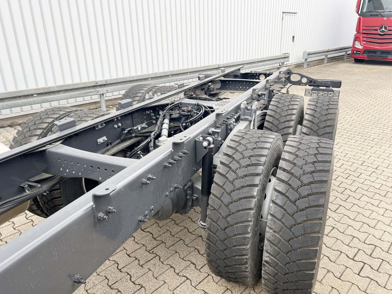 Renault C 480 8x4 C 480 8x4, Kran 15-35m/t - Caminhão polibenne, Caminhão grua: foto 2 Renault C 480 8x4 C 480 8x4, Kran 15-35m/t - Caminhão polibenne, Caminhão grua: foto 2