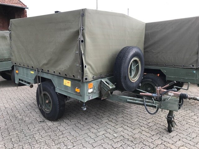 SARIS Wassertank-Anhänger SARIS Wassertank-Anhänger 8x vorhanden! - Reboque tanque: foto 1 SARIS Wassertank-Anhänger SARIS Wassertank-Anhänger 8x vorhanden! - Reboque tanque: foto 1