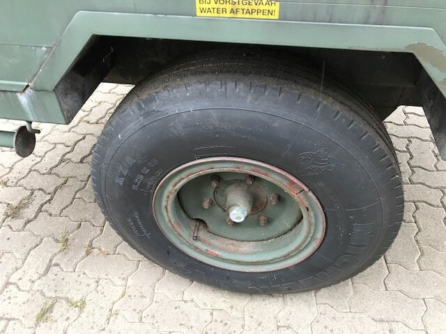 SARIS Wassertank-Anhänger SARIS Wassertank-Anhänger 8x vorhanden! - Reboque tanque: foto 4 SARIS Wassertank-Anhänger SARIS Wassertank-Anhänger 8x vorhanden! - Reboque tanque: foto 4
