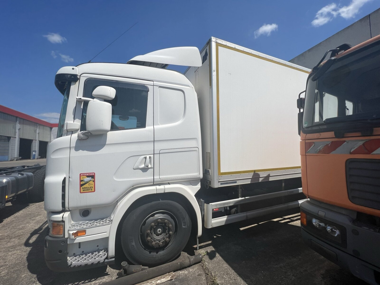 Scania G420 6x2, ERSATZTEILSPENDER! G420 6x2, Liftachse, Hiab LBW, Motor defekt! - Caminhão furgão: foto 2 Scania G420 6x2, ERSATZTEILSPENDER! G420 6x2, Liftachse, Hiab LBW, Motor defekt! - Caminhão furgão: foto 2