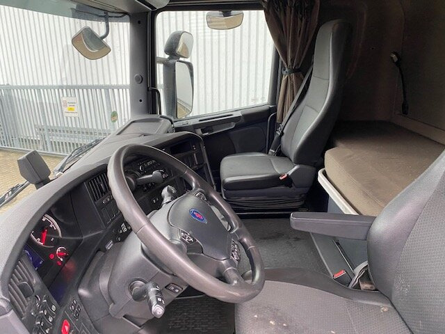 Scania R450 LB 6x2-4 R450 LB 6x2-4 Getränkekoffer, Retarder, Lift-/Lenkachse, Stapleraufnahme - Caminhão furgão: foto 4 Scania R450 LB 6x2-4 R450 LB 6x2-4 Getränkekoffer, Retarder, Lift-/Lenkachse, Stapleraufnahme - Caminhão furgão: foto 4