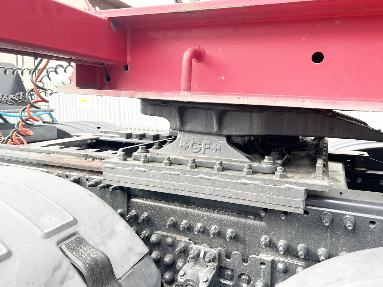 FH16 750 8x4 FH16 750 8x4, Retarder, Globetrotter, Vorlauflift/-lenk, Schwerlast 180T - Tractor: foto 2 FH16 750 8x4 FH16 750 8x4, Retarder, Globetrotter, Vorlauflift/-lenk, Schwerlast 180T - Tractor: foto 2