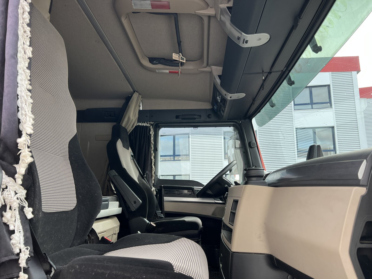 MAN TGX 18.500 4X4H BLS TGX 18.500 4X4H BLS, PriTarder, HydroDrive, Kipphydraulik - Tractor: foto 4 MAN TGX 18.500 4X4H BLS TGX 18.500 4X4H BLS, PriTarder, HydroDrive, Kipphydraulik - Tractor: foto 4
