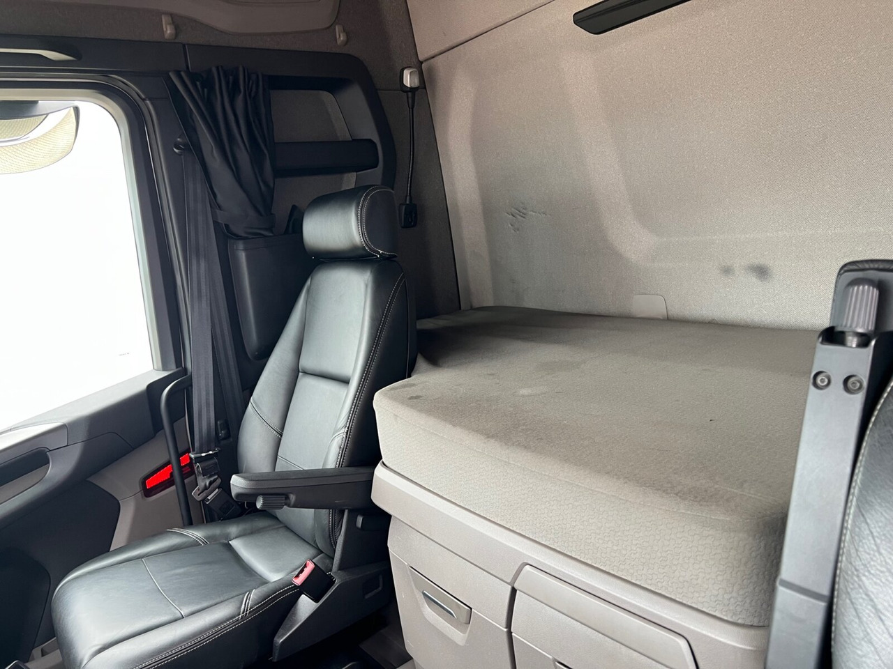 Tractor Scania R 580 6x4 R 580 6x4, V8-Motor, Kipphydraulik, Retarder, 66t: foto 6