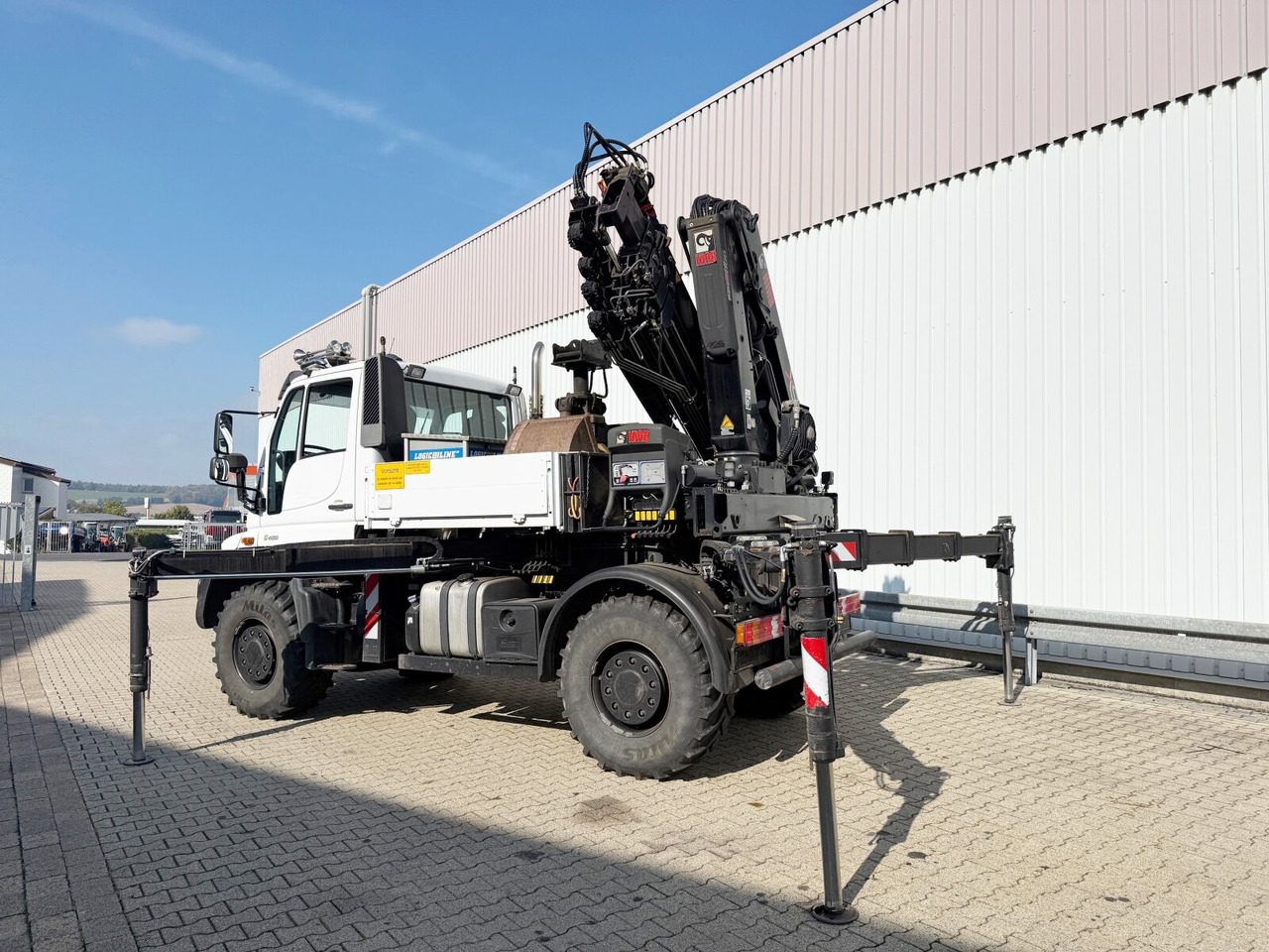 Unimog U400 4x4 U400 4x4, Frontzapfwelle, Heckkran Hiab XS 144-E4 HiDuo, Seilwinde, Funk - Guindaste móvel: foto 3 Unimog U400 4x4 U400 4x4, Frontzapfwelle, Heckkran Hiab XS 144-E4 HiDuo, Seilwinde, Funk - Guindaste móvel: foto 3