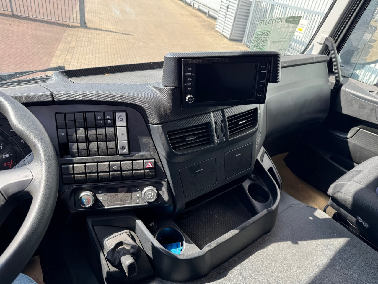 X-Way AD360X40Z/P 8x4 X-Way AD360X40Z/P 8x4 - Caminhão basculante: foto 5 X-Way AD360X40Z/P 8x4 X-Way AD360X40Z/P 8x4 - Caminhão basculante: foto 5