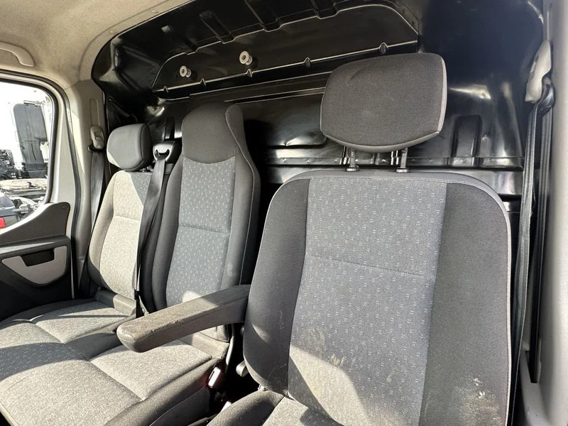 Furgão Opel Movano MOVANO 2.3 CDTI + L3H3 + NAVI + CAMERA + AIRCO + APK/TUV: foto 10 Furgão Opel Movano MOVANO 2.3 CDTI + L3H3 + NAVI + CAMERA + AIRCO + APK/TUV: foto 10