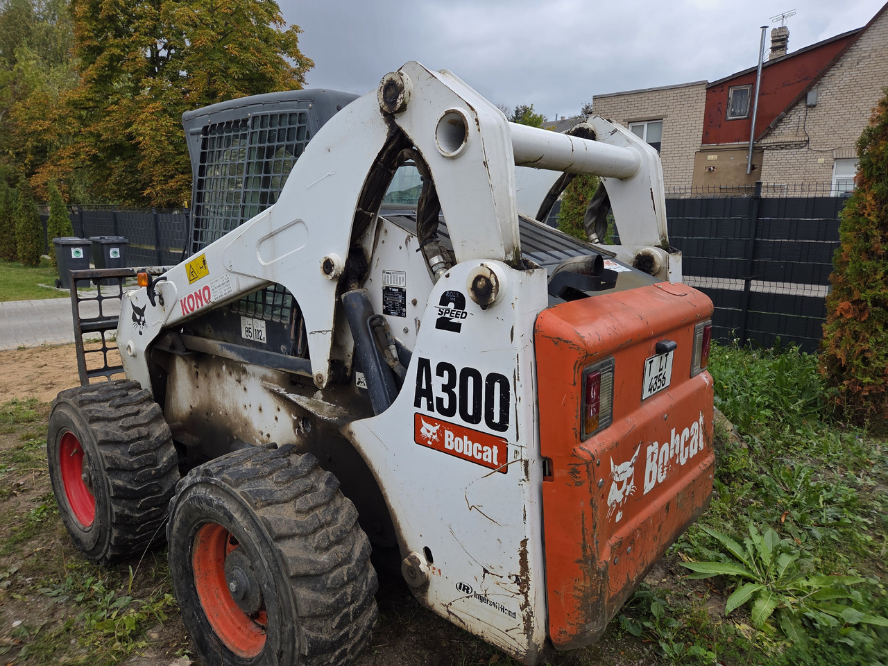 BOBCAT A300 - Mini carregadeira: foto 3 BOBCAT A300 - Mini carregadeira: foto 3